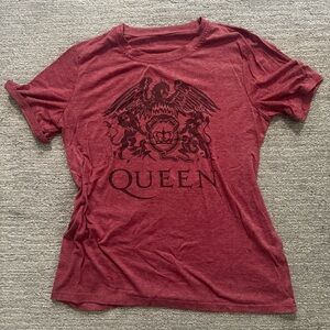 Vintage Queen Band Tee Maroon Red